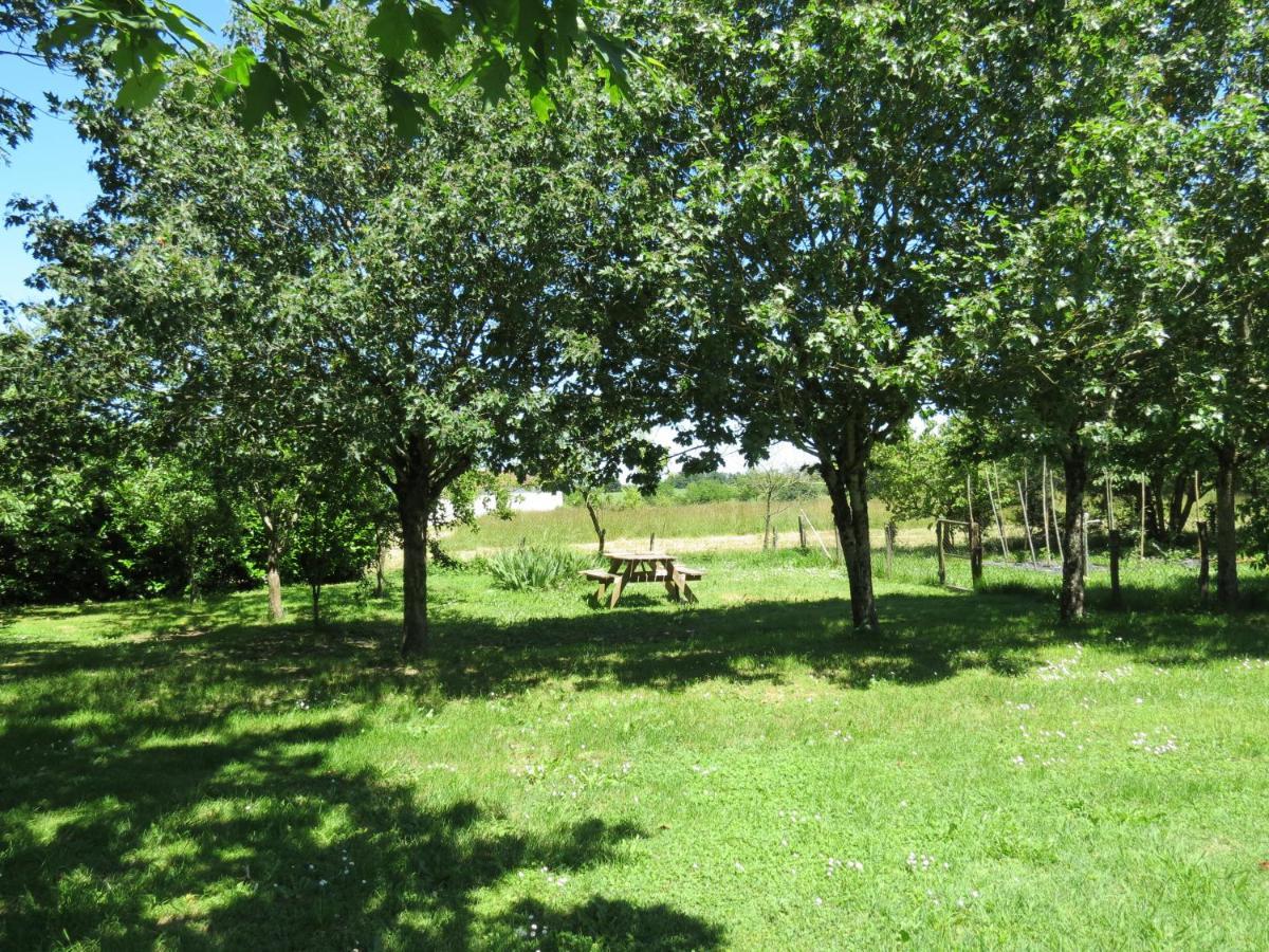 Les Hortensias Caumont-sur-Garonne Exteriör bild